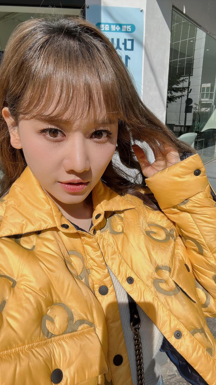 Sao Việt hôm nay 25/10: Sơn Tùng trông như thế nào qua camera thường?