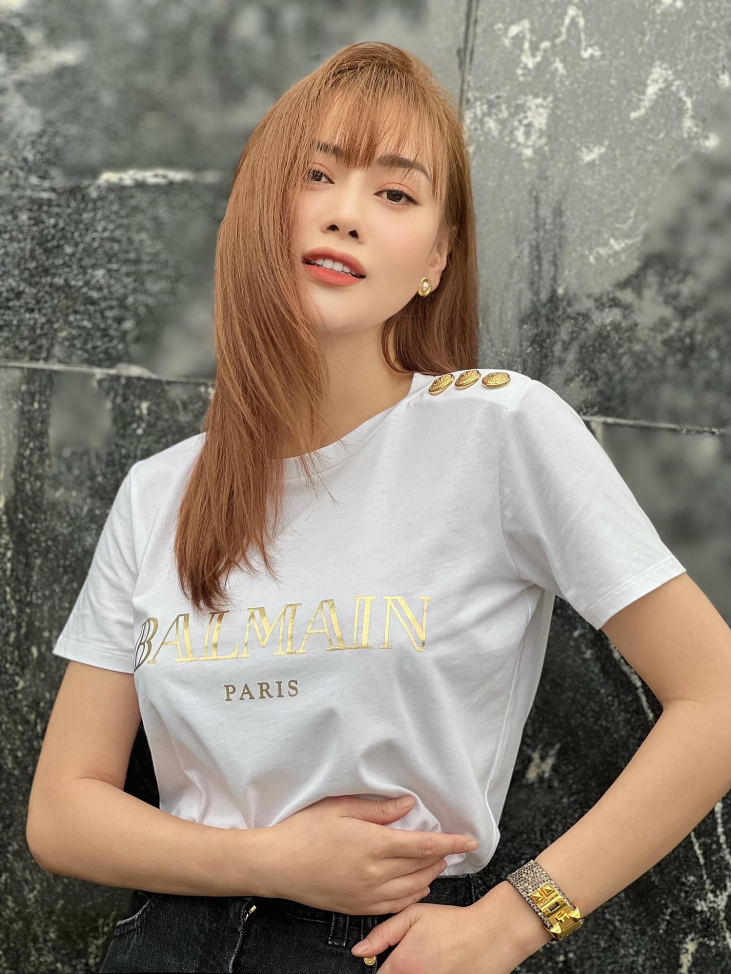 Sao Việt hôm nay 26/10: Elly Trần lên tiếng khi bị nghi động chạm '"dao kéo" Sao Việt hôm nay 26/10: Elly Trần lên tiếng khi bị nghi động chạm '"dao kéo"