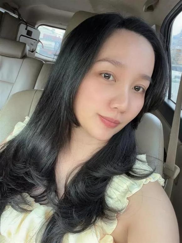 Sao Việt hôm nay 26/10: Elly Trần lên tiếng khi bị nghi động chạm '"dao kéo" Sao Việt hôm nay 26/10: Elly Trần lên tiếng khi bị nghi động chạm '"dao kéo"