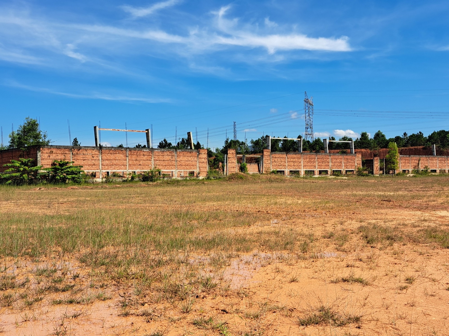 Tin bất động sản ngày 28/10: Hà Nội bổ sung thêm 2 dự án tái định cư phục vụ đường Vành đai 4