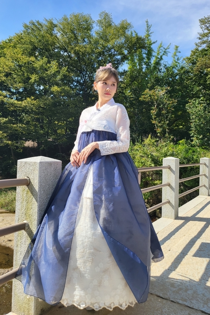 Sao Việt hôm nay 29/10: Hari Won "không bận tâm thị phi"