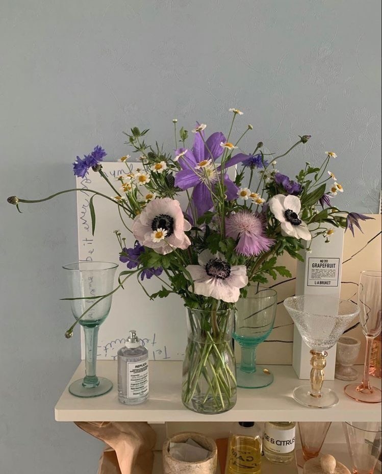 Tử vi 12 con giáp ngày 1/11/2022: Tuổi Thân gặp họa phá tài, tuổi Tuất quý nhân che chở