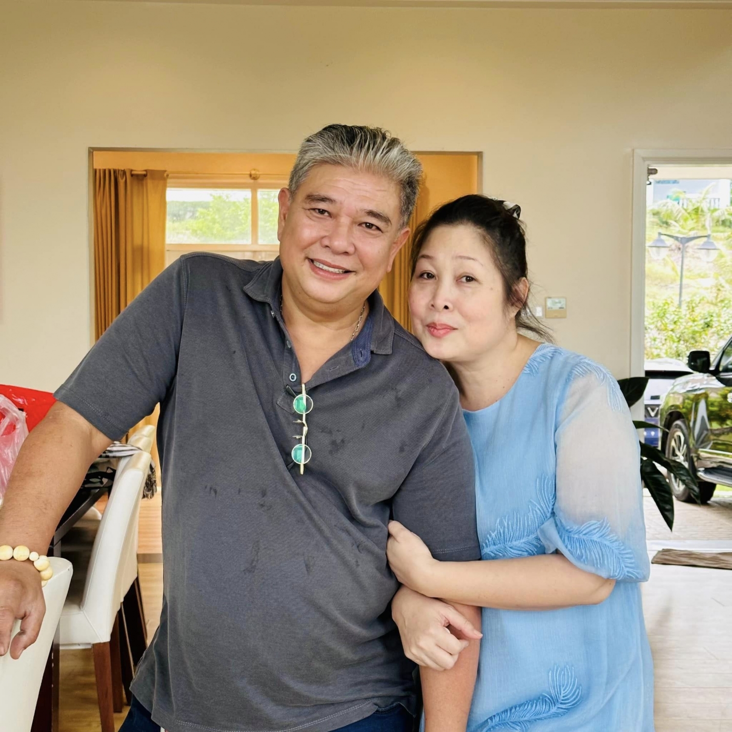 Sao Việt hôm nay 1/11: Ca sĩ Nguyễn Phi Hùng tự thấy mình trẻ lâu vì "đứt dây thần kinh giận dỗi"