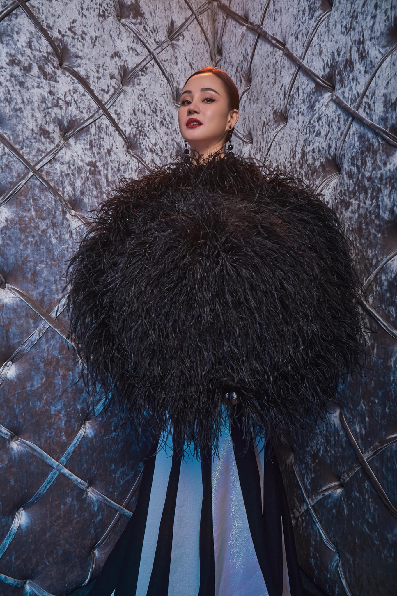 Sao Việt hôm nay 1/11: Ca sĩ Nguyễn Phi Hùng tự thấy mình trẻ lâu vì "đứt dây thần kinh giận dỗi"