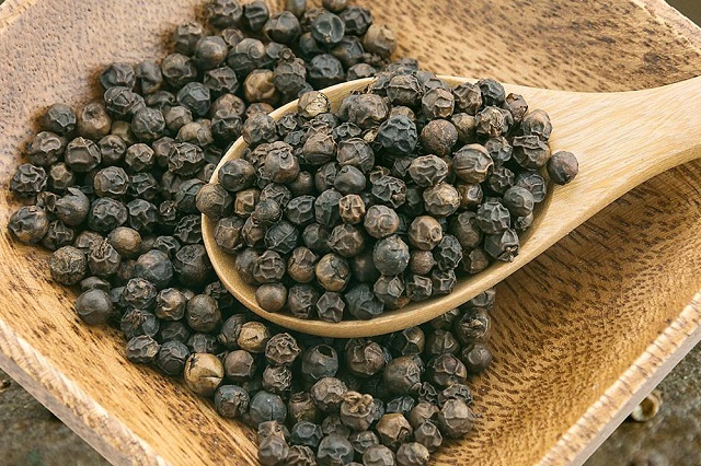 Giá tiêu hôm nay 4/11: Dao động trong khoảng 56.000 - 59.000 đồng/kg