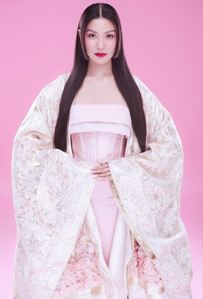 Sao Việt hôm nay 7/11: Trấn Thành dùng nick riêng khen vợ trên mạng xã hội