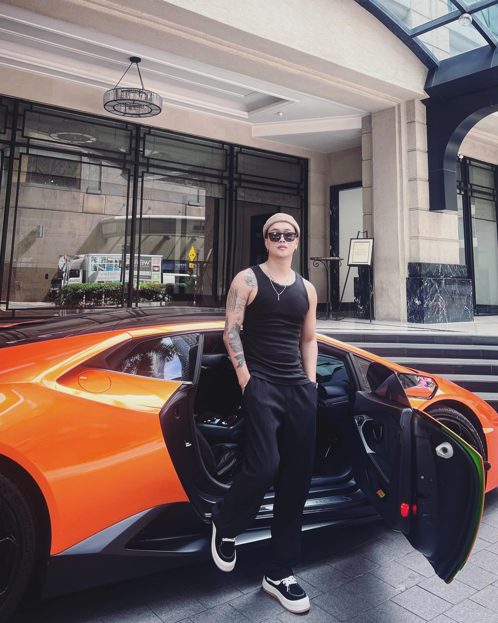 Đại diện phía TiTi (HKT) lên tiếng về bức ảnh ngồi trước "núi tiền" được chụp ở sòng bạc Campuchia Đại diện phía TiTi (HKT) lên tiếng về bức ảnh ngồi trước "núi tiền" được chụp ở sòng bạc Campuchia