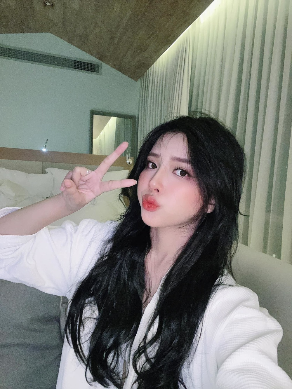 Sao Việt hôm nay 9/11: Khổng Tú Quỳnh chất vấn bản thân Sao Việt hôm nay 9/11: Khổng Tú Quỳnh chất vấn bản thân