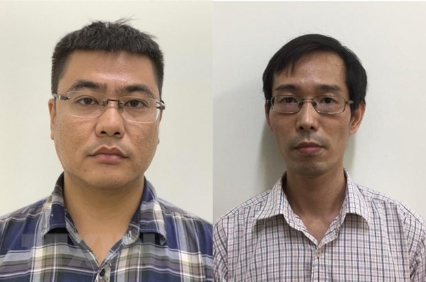 Khởi tố 2 giám đốc làm giả tài liệu của cơ quan, tổ chức và buôn lậu