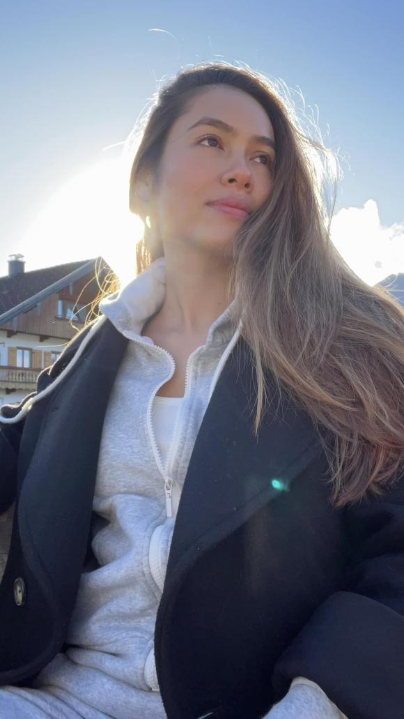 Sao Việt hôm nay 11/11: Phương Oanh bị nghi có "tin vui" với Shark Bình Sao Việt hôm nay 11/11: Phương Oanh bị nghi có "tin vui" với Shark Bình