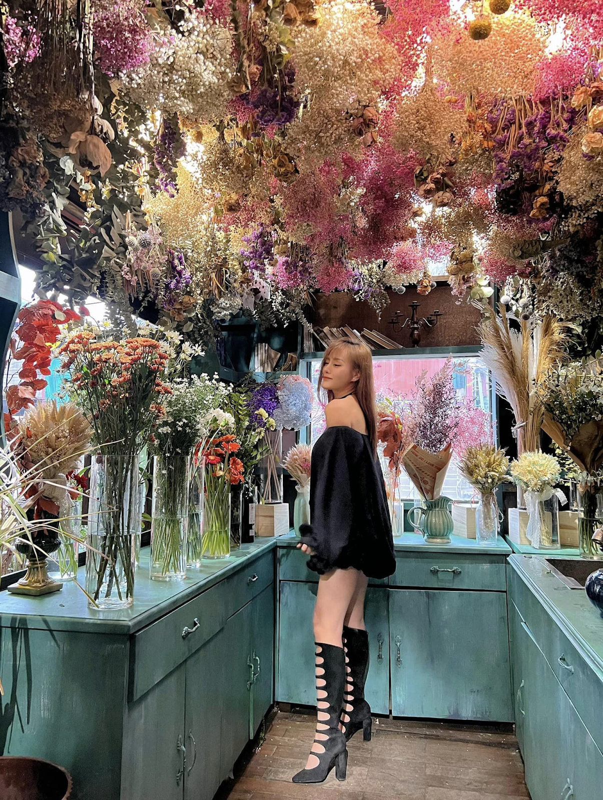 Sao Việt hôm nay 11/11: Phương Oanh bị nghi có "tin vui" với Shark Bình Sao Việt hôm nay 11/11: Phương Oanh bị nghi có "tin vui" với Shark Bình