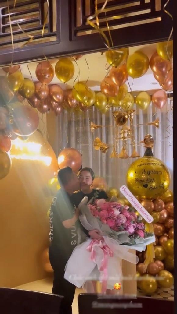 Sao Việt hôm nay 16/11: Hà Trần có pha "tự hủy" trước chung kết The Masked Singer Vietnam