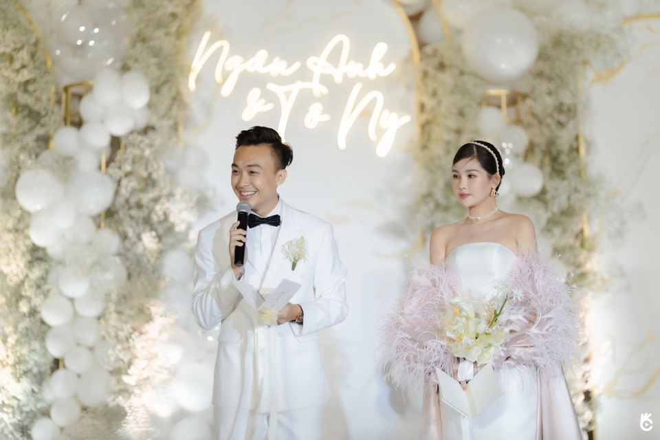 Sao Việt hôm nay 19/11: Diễn viên Hữu Tín chính thức bị truy tố vì sử dụng chất cấm Sao Việt hôm nay 19/11: Diễn viên Hữu Tín chính thức bị truy tố vì sử dụng chất cấm