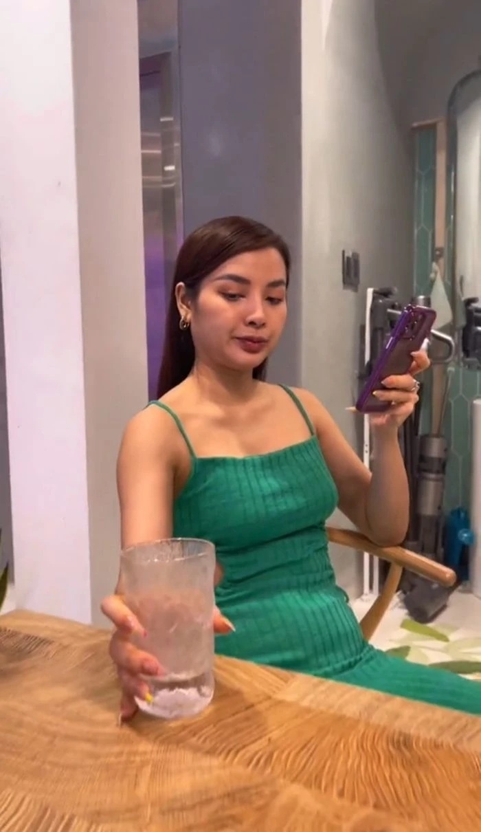 Sao Việt hôm nay 26/11: Lan Ngọc nghỉ dưỡng cùng gia đình ở Malpes