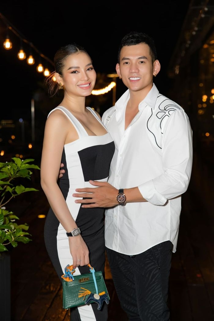 Sao Việt hôm nay 28/11: Diệp Lâm Anh lộ diện sau drama bị chồng cũ chặn xe