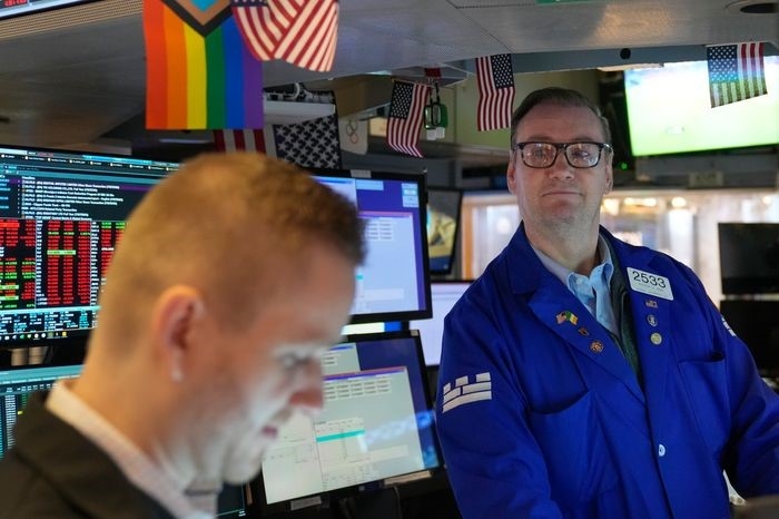 Thị trường chứng khoán thế giới ngày 3/12: Chứng khoán Mỹ xác nhận tuần tăng thứ hai liên tiếp Thị trường chứng khoán thế giới ngày 3/12: Chứng khoán Mỹ xác nhận tuần tăng thứ hai liên tiếp