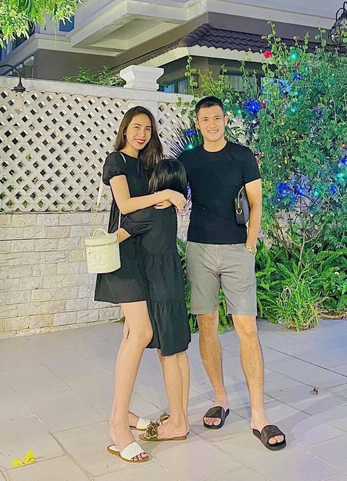 Con gái viết thư tay chúc mừng sinh nhật Công Vinh, nhóc tỳ nói 1 câu đầy xúc động Con gái viết thư tay chúc mừng sinh nhật Công Vinh, nhóc tỳ nói 1 câu đầy xúc động