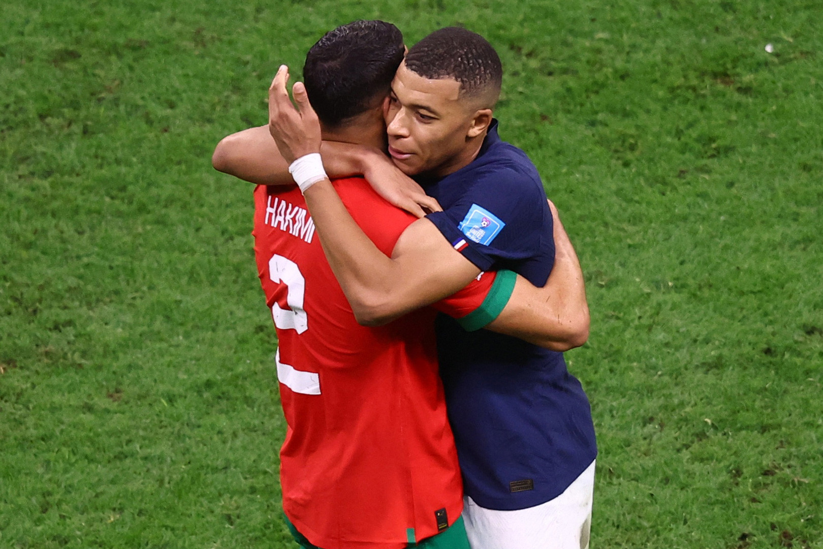 Pháp vào chung kết World Cup 2022: Vũ điệu Mbappe và Theo Hernandez
