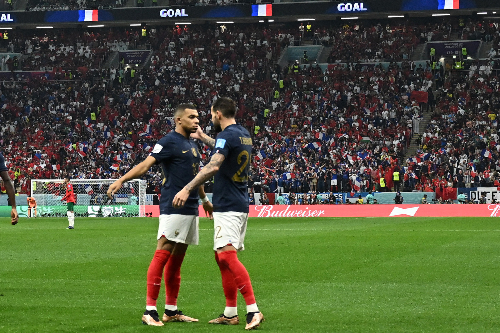 Pháp vào chung kết World Cup 2022: Vũ điệu Mbappe và Theo Hernandez