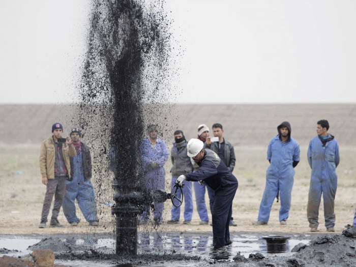 Giá dầu tăng do Mỹ hỏng đường ống dẫn gia-dau-tang-do-my-hong-duong-ong-dan
