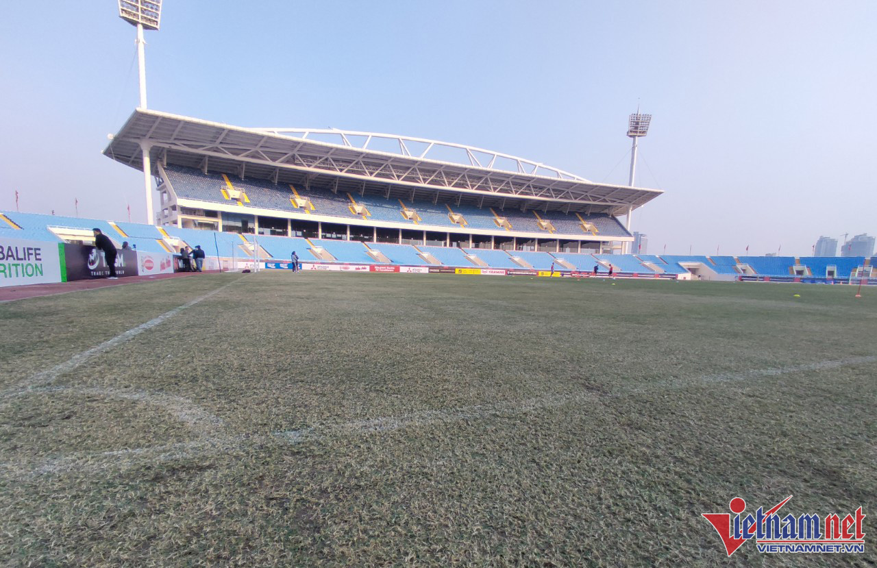 HLV Park Hang Seo "lệnh" tuyển Việt Nam đi giày đinh sắt đấu Malaysia