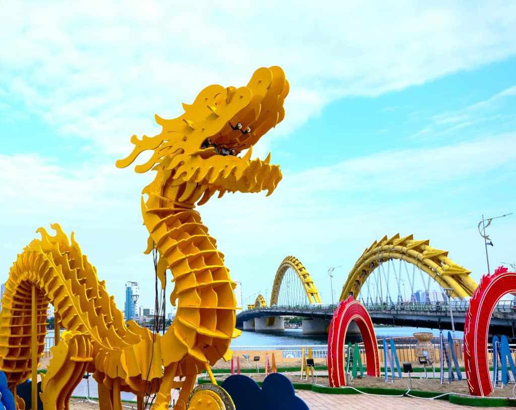 Đa dạng hình tượng rồng "đẹp - xấu - béo - gầy" ở các địa phương trên cả nước Đa dạng hình tượng rồng "đẹp - xấu - béo - gầy" ở các địa phương trên cả nước