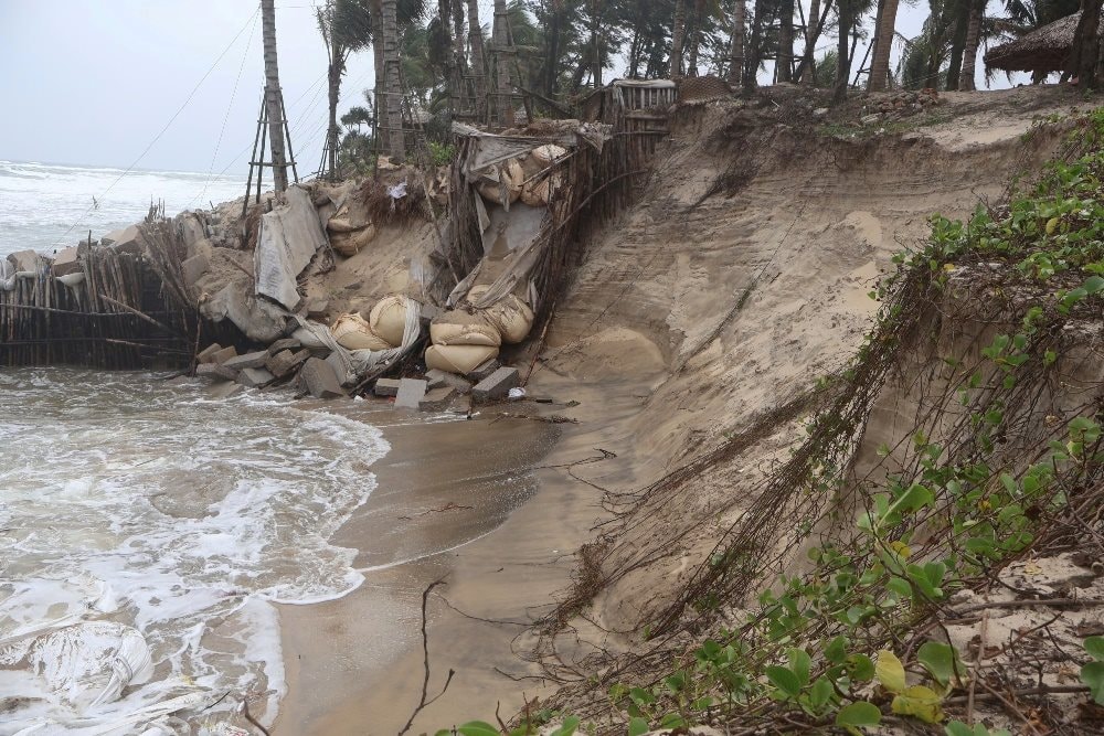 Quảng Nam: Tiếp diễn sạt lở nghiêm trọng bờ biển Hội An Quảng Nam: Tiếp diễn sạt lở nghiêm trọng bờ biển Hội An