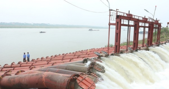 Đợt 1 lấy nước khởi động: Hà Nội vận hành 96 trạm bơm