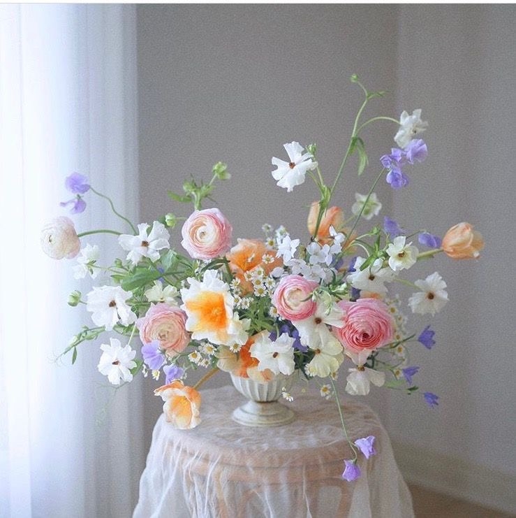 Tử vi 12 con giáp ngày 2/2/2024: Tuổi Tý dễ có thị phi, tuổi Thân công việc suôn sẻ