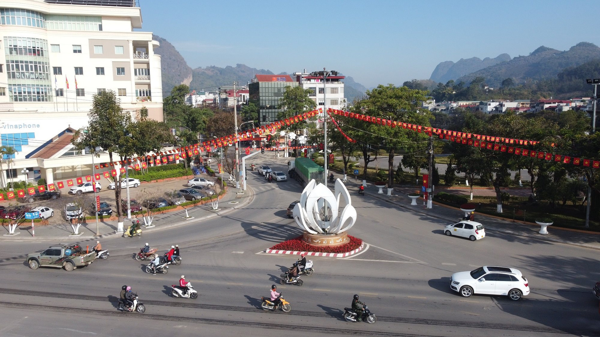 Phố núi Sơn La trước thềm xuân mới Phố núi Sơn La trước thềm xuân mới