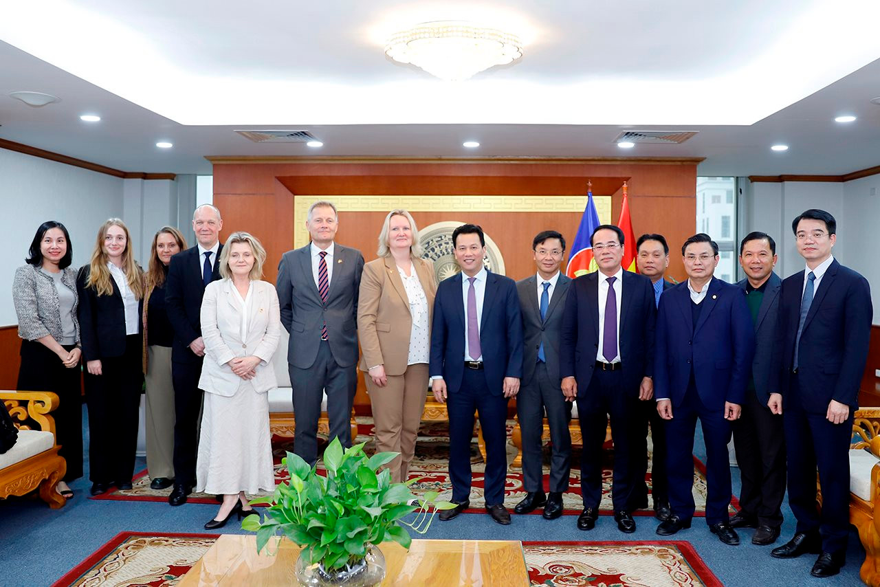 Bộ trưởng Đặng Quốc Khánh tiếp xã giao Thứ trưởng Bộ Ngoại giao Đan Mạch