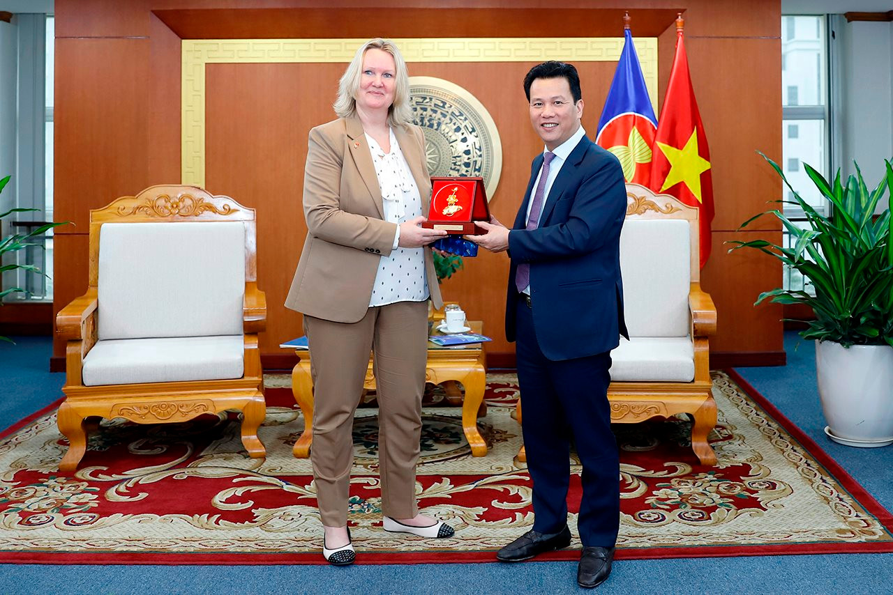 Bộ trưởng Đặng Quốc Khánh tiếp xã giao Thứ trưởng Bộ Ngoại giao Đan Mạch