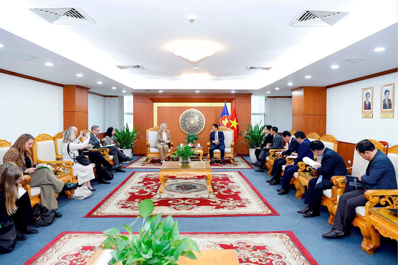 Bộ trưởng Đặng Quốc Khánh tiếp xã giao Thứ trưởng Bộ Ngoại giao Đan Mạch