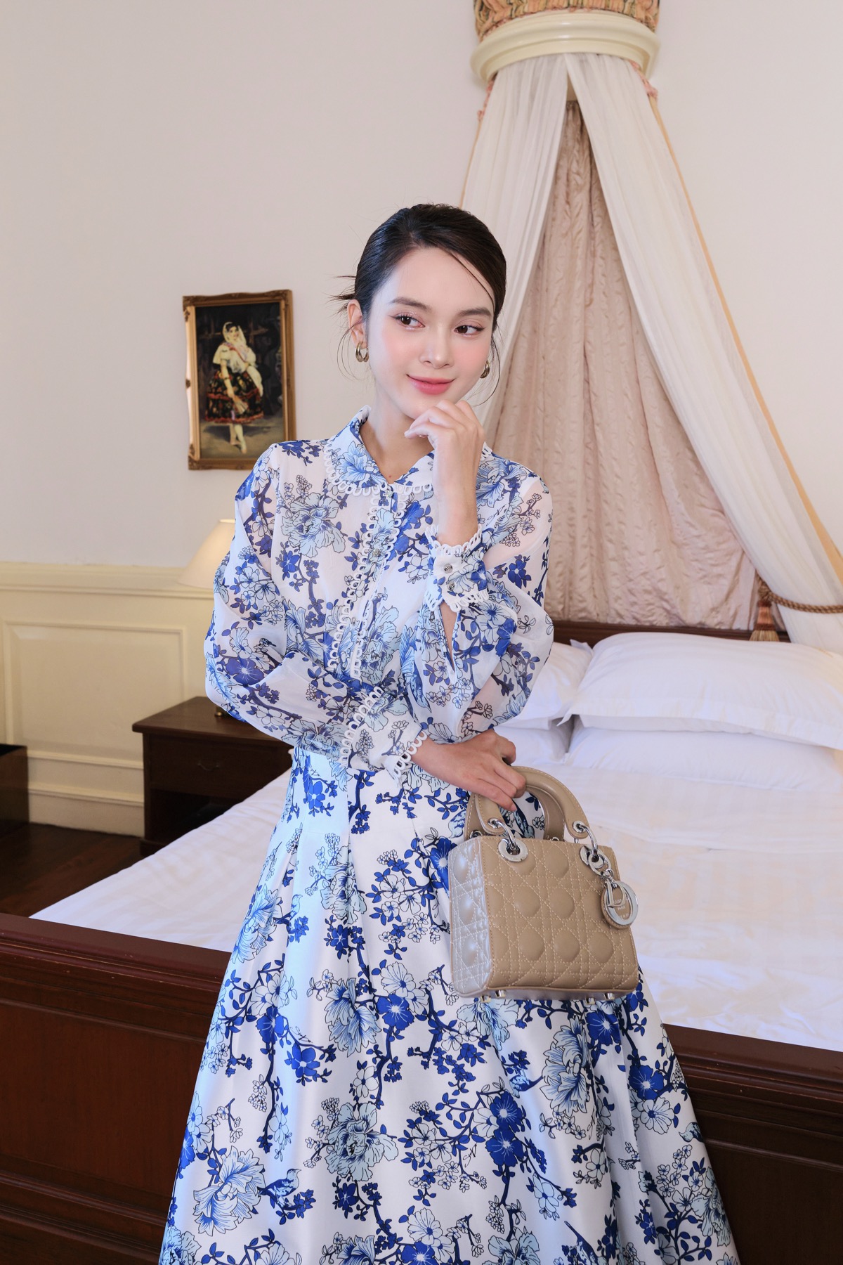 Diễn viên Quỳnh Lương hóa "nàng thơ" mùa xuân