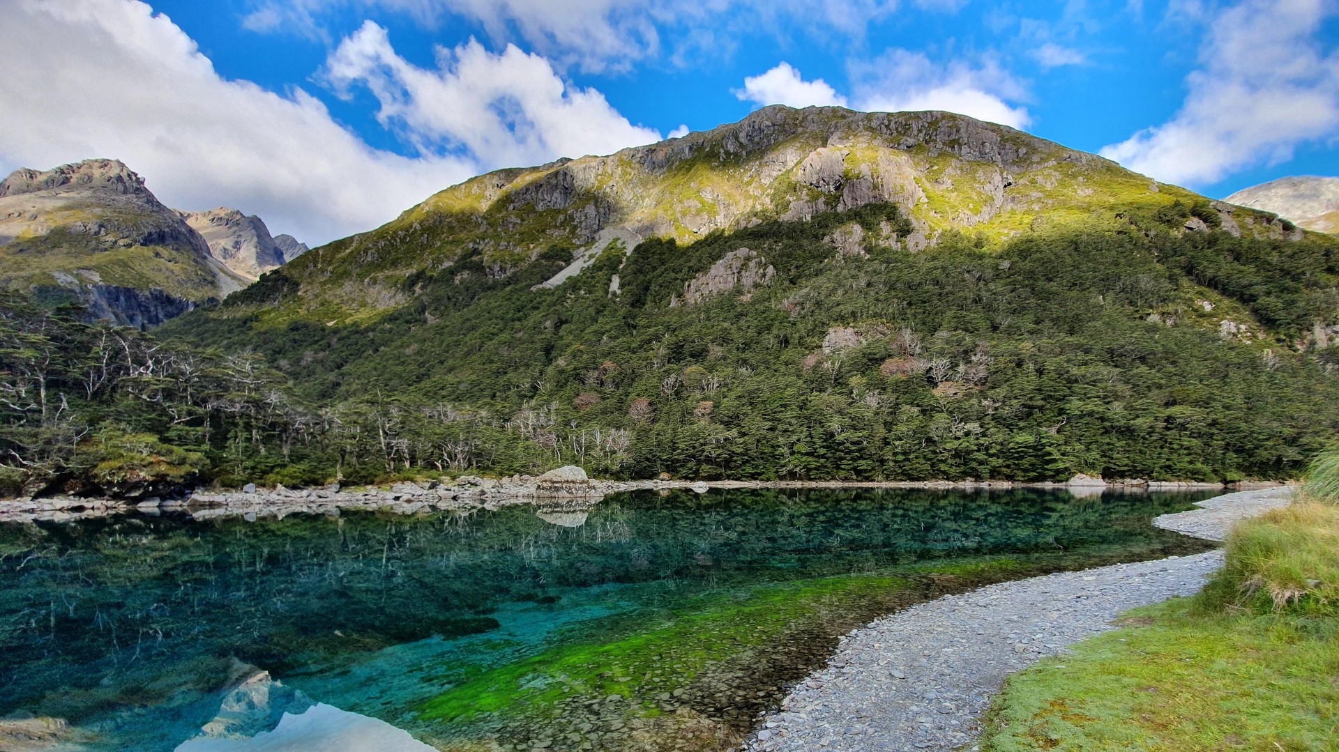 New Zealand triển khai các biện pháp bảo vệ hồ nước trong nhất thế giới