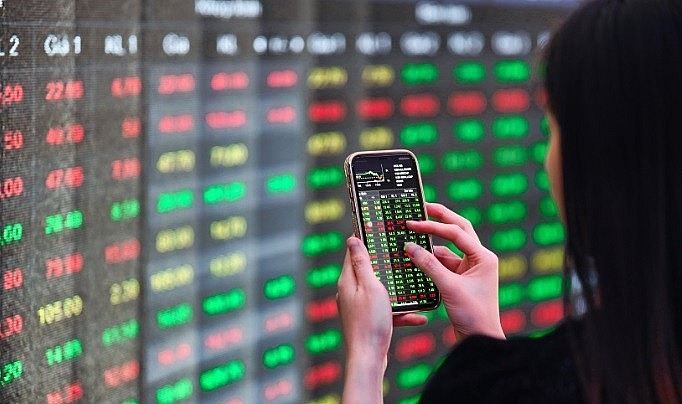 Thị trường chứng khoán ngày 18/2: VN Index tăng nhẹ bất chấp áp lực phân hóa Thị trường chứng khoán ngày 18/2: VN Index tăng nhẹ bất chấp áp lực phân hóa