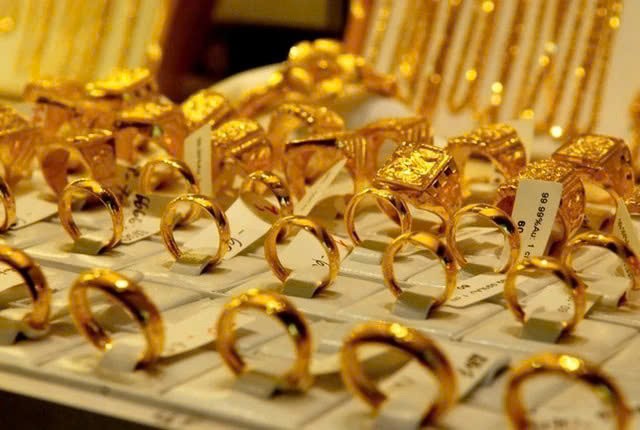 Giá vàng hôm nay (20/2): Vàng trong nước tiếp đà tăng mạnh