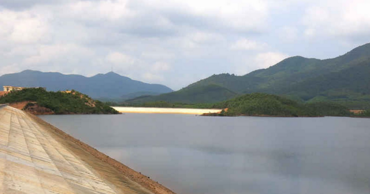 Đầu tư thủy lợi - giải pháp trọng tâm trong ứng phó biến đổi khí hậu