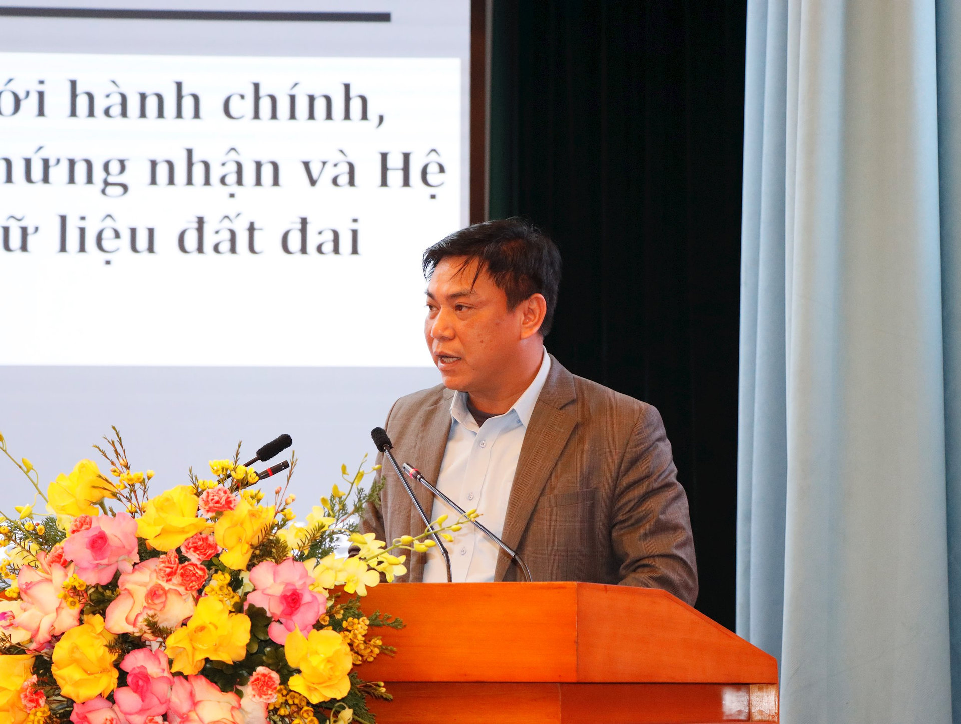 Lấy ý kiến góp ý dự thảo các Nghị định hướng dẫn thi hành Luật Đất đai 2024 Lấy ý kiến góp ý dự thảo các Nghị định hướng dẫn thi hành Luật Đất đai 2024