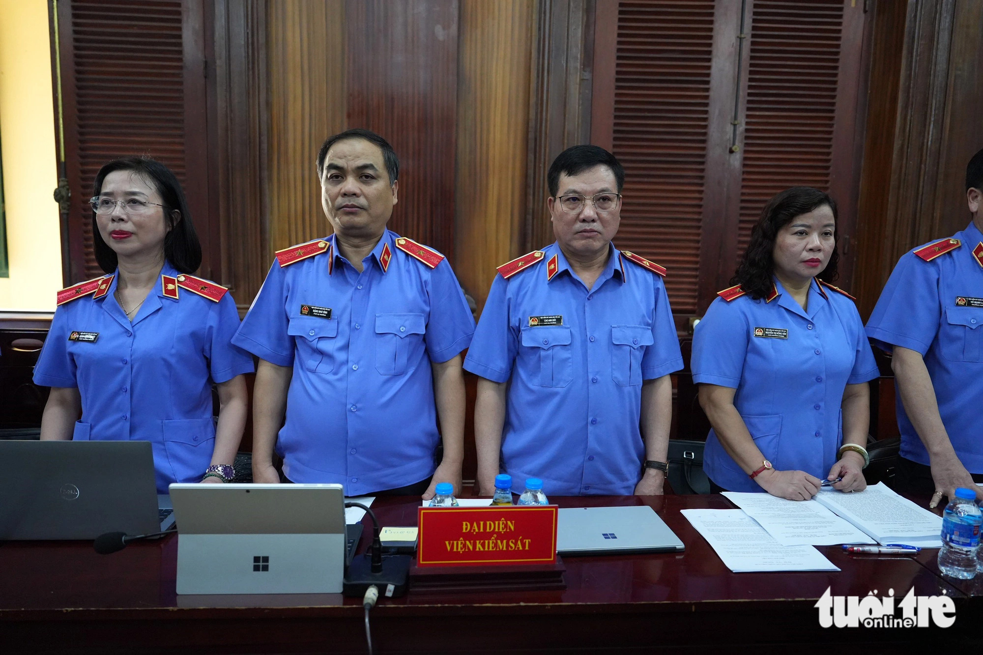 Bắt đầu xét xử vụ Vạn Thịnh Phát: Bị cáo Trương Mỹ Lan nói sức khỏe tốt, tinh thần ổn định Bắt đầu xét xử vụ Vạn Thịnh Phát: Bị cáo Trương Mỹ Lan nói sức khỏe tốt, tinh thần ổn định