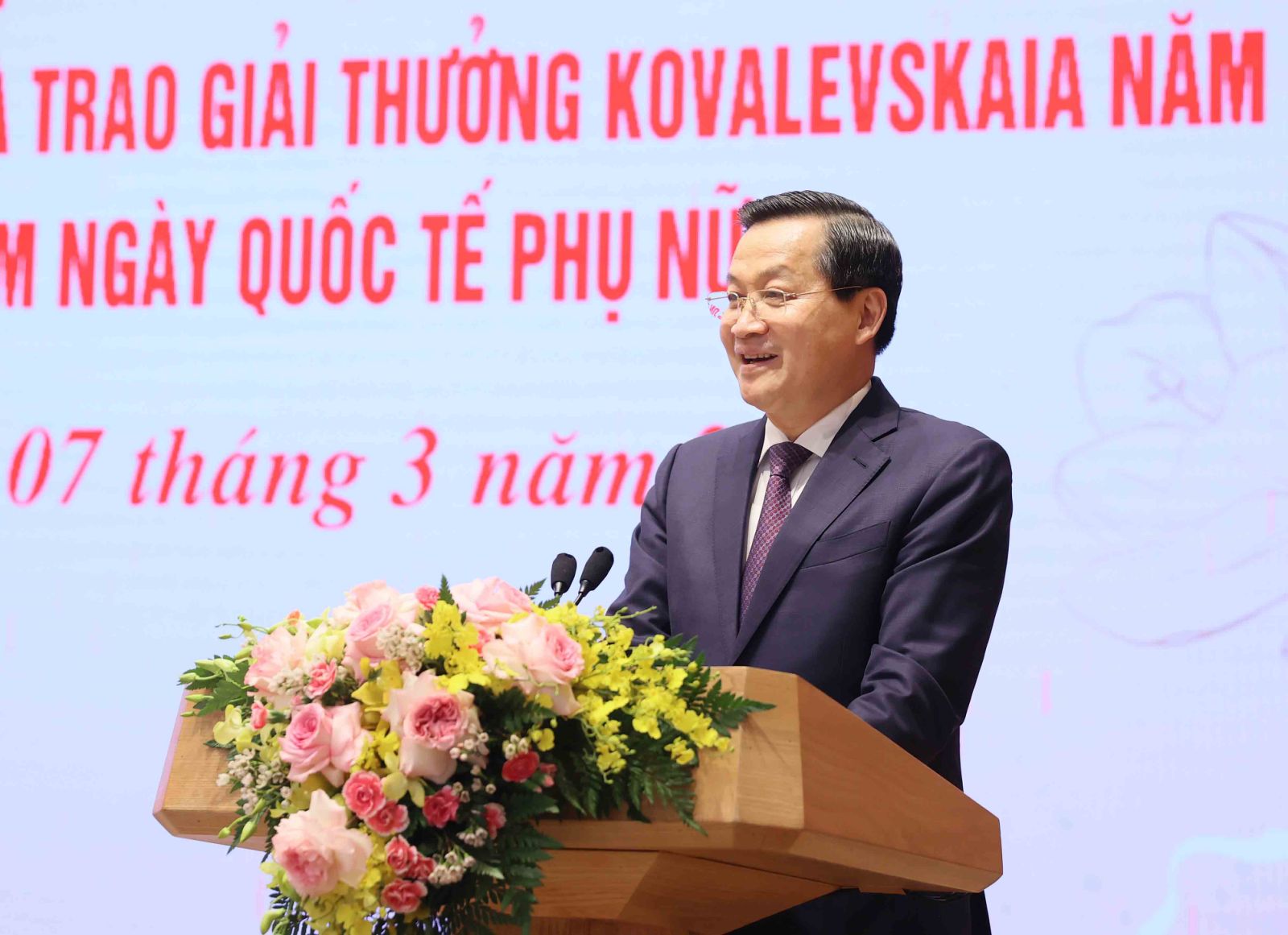 Tỏa sáng phẩm chất cao đẹp của người Phụ nữ Việt Nam, xây dựng đất nước phồn vinh, thịnh vượng