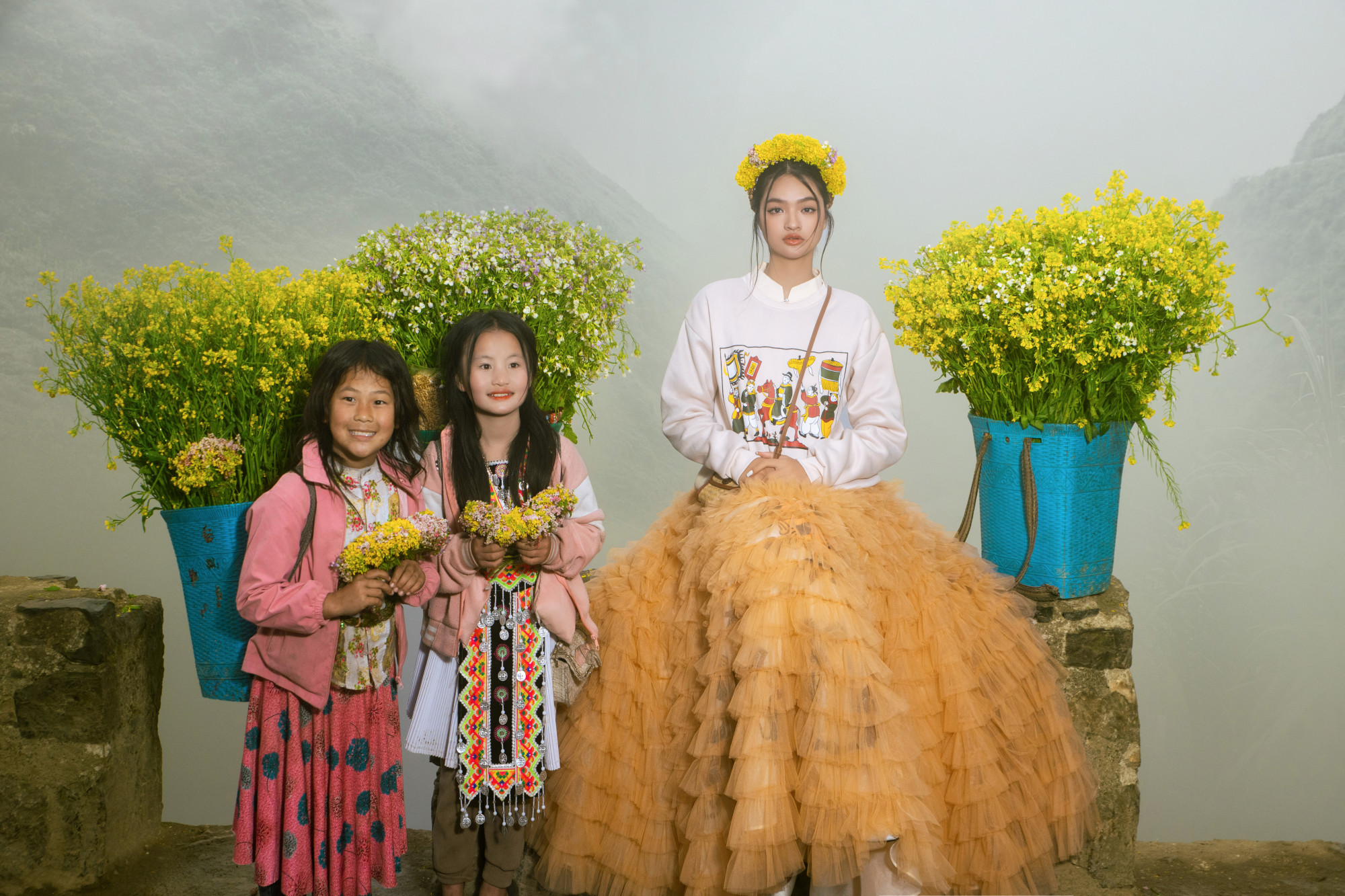 NTK Nguyễn Minh Công quảng bá vẻ đẹp núi rừng Tây Bắc qua thời trang