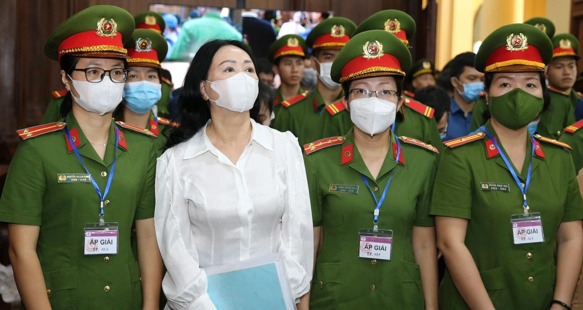 Suy ngẫm từ vụ Vạn Thịnh Phát Suy ngẫm từ vụ Vạn Thịnh Phát