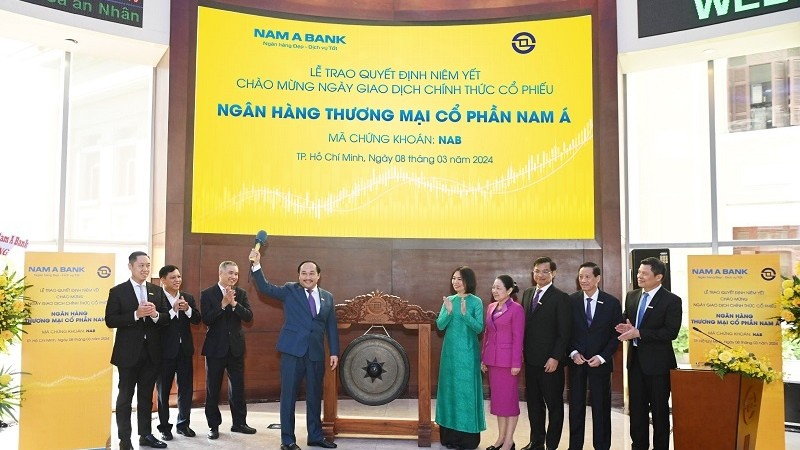 Hơn 1 tỷ cổ phiếu NAB chính thức giao dịch trên HoSE