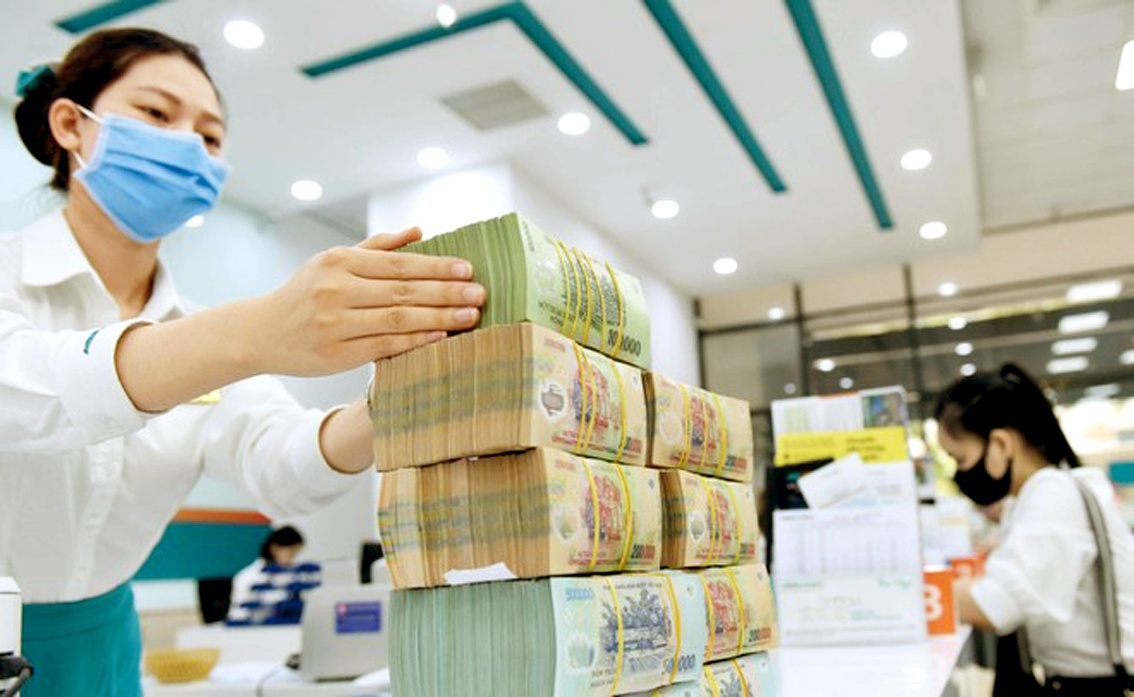 Tin ngân hàng ngày 18/3: Vay trên 100 triệu đồng phải cung cấp thông tin người liên quan