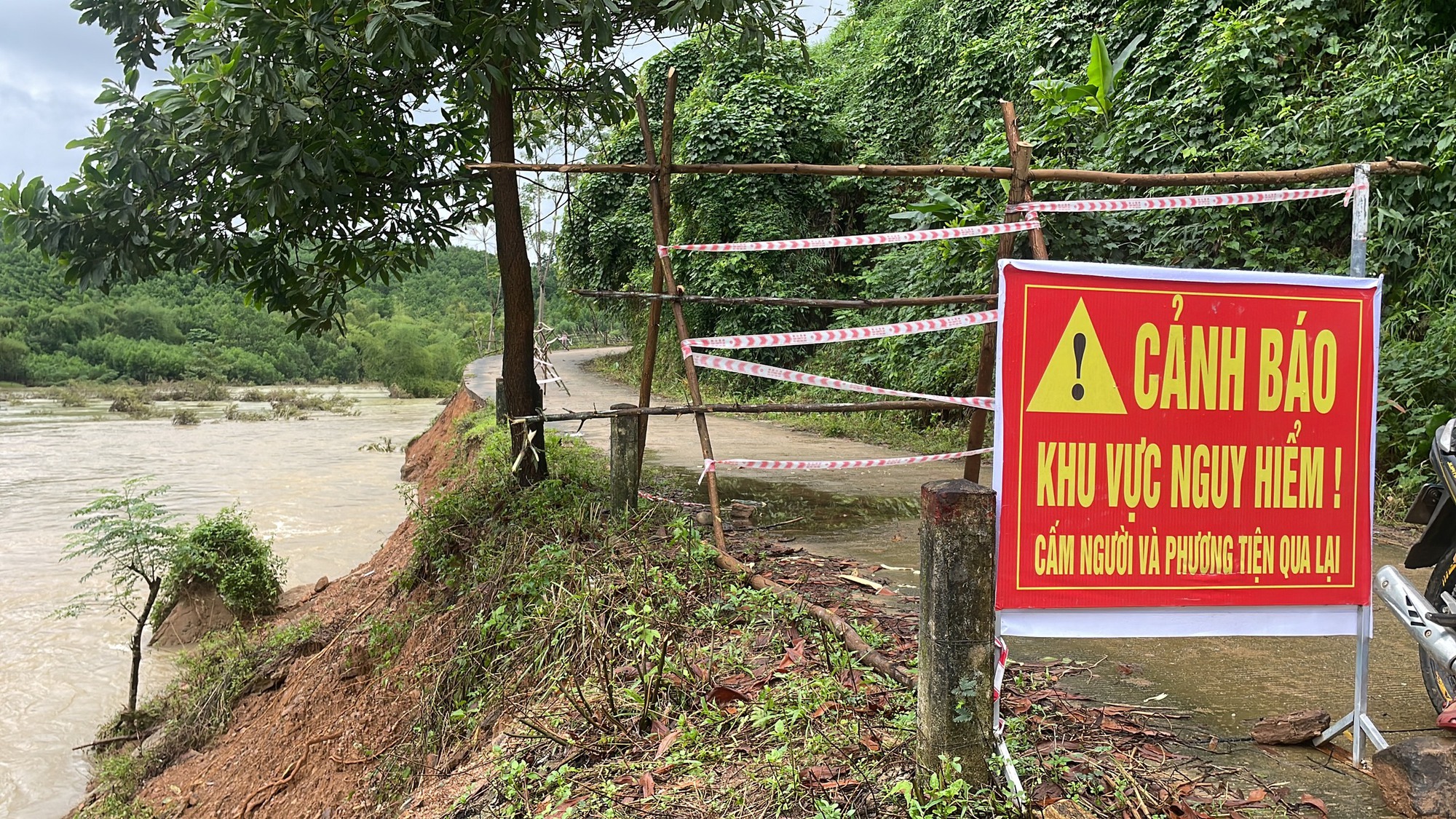 Quảng Ngãi yêu cầu linh hoạt phương án ứng phó thiên tai trong thời gian tổ chức bầu cử