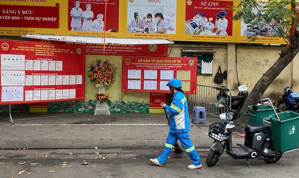 Hà Nội: Tăng cường vệ sinh môi trường trong ngày bầu cử