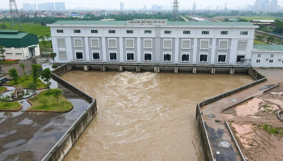 Hà Nội: Tăng cường vệ sinh môi trường trong ngày bầu cử