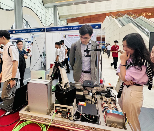 Luật Thủ đô (sửa đổi): Bước ngoặt cơ chế cho khoa học và đổi mới sáng tạo Luật Thủ đô (sửa đổi): Bước ngoặt cơ chế cho khoa học và đổi mới sáng tạo