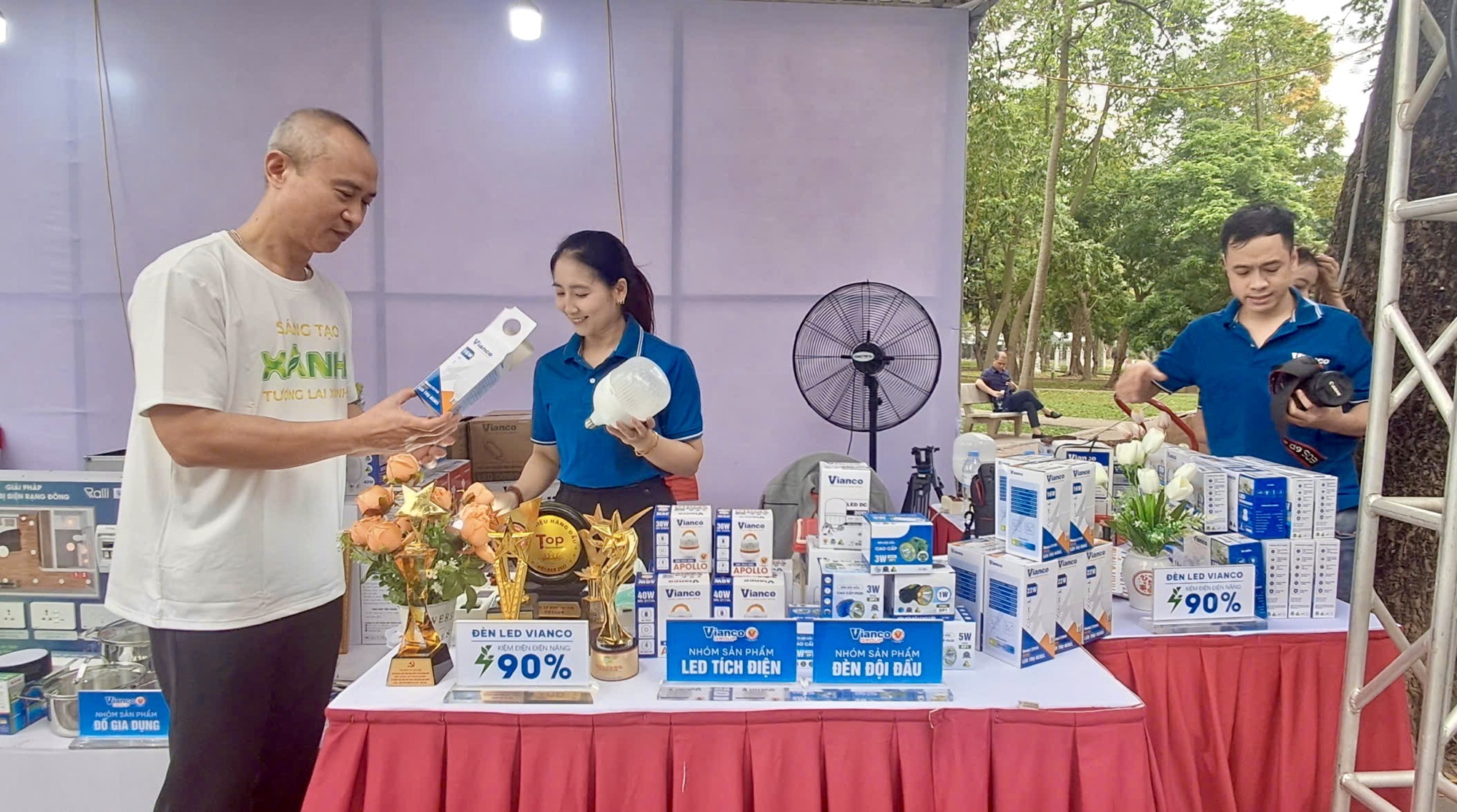 Hà Nội phát động hưởng ứng chiến dịch giờ trái đất năm 2026